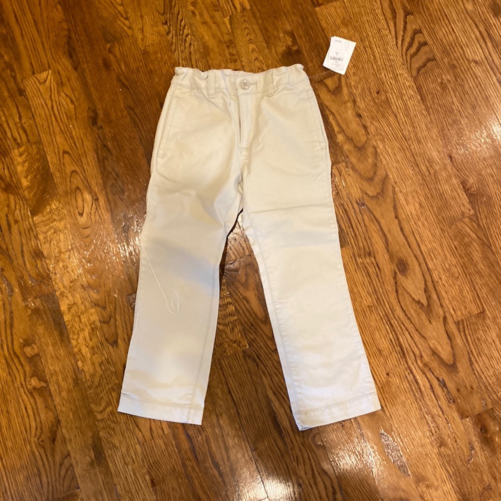 Boys Gap kids new with tags size 5 regular khaki pants